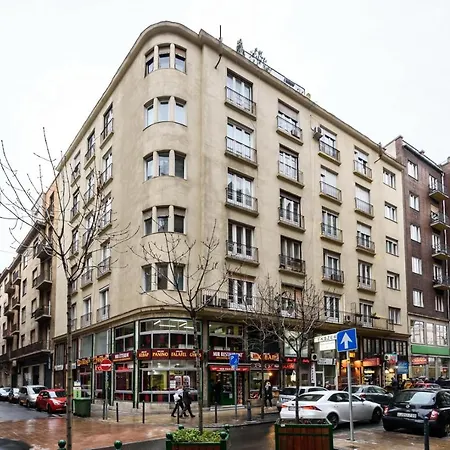Apartment Pulse King Street Location